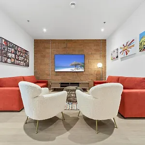 De La Montagne Apartment